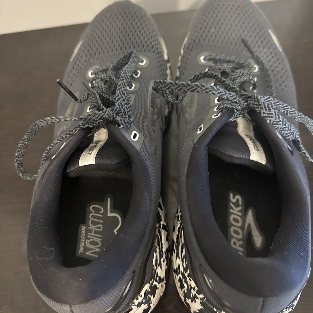 Brooks Ghost 15 Women's size 10.5 B Running Shoes Ebony/Black/Oyster 1203801B004 - Picture 7 of 8